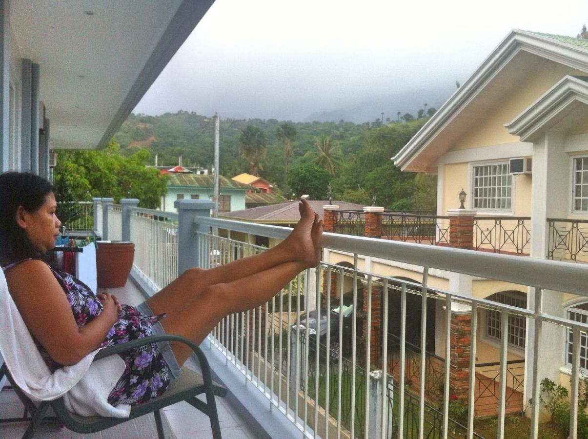 Victoria'S Bed & Breakfast Puerto Galera Bagian luar foto