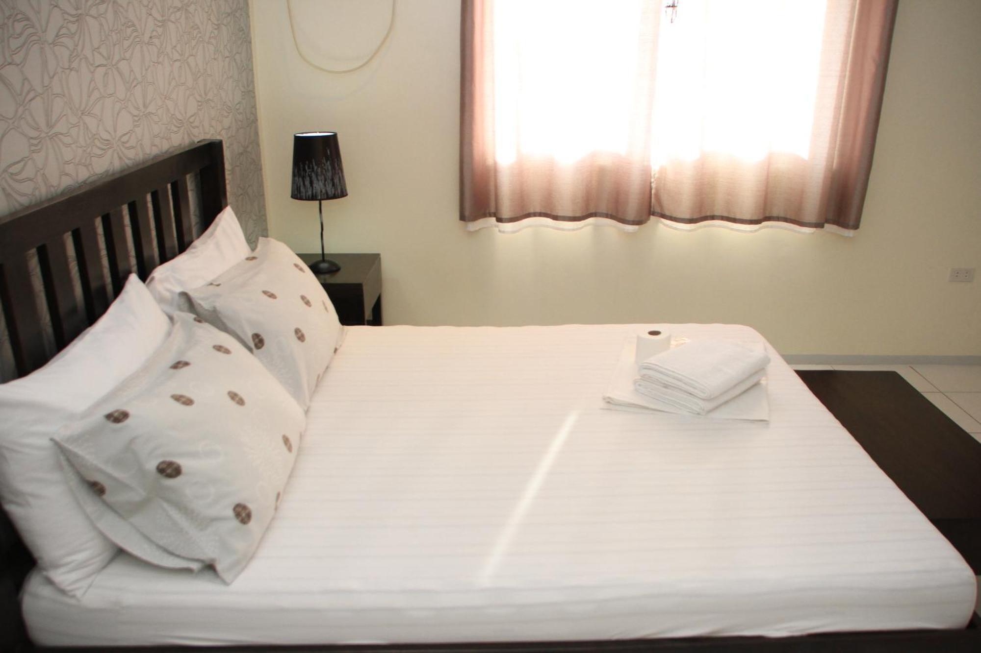 Victoria'S Bed & Breakfast Puerto Galera Ruang foto